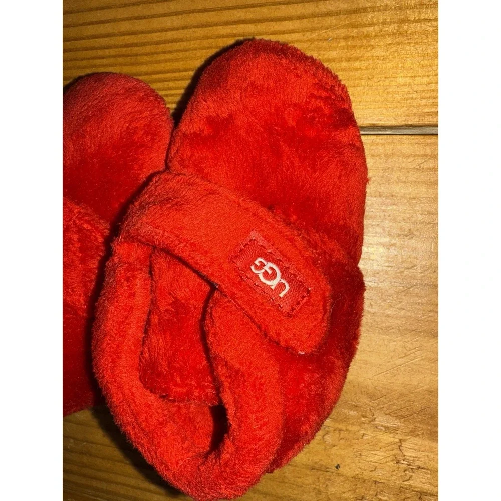 Ugg Bixbee Booties / Slippers For Babies Size‎ 4/5 Red